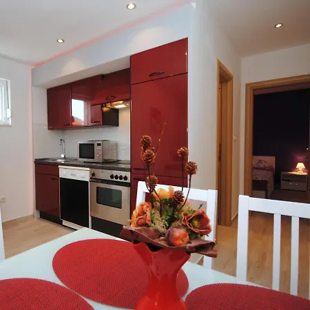 Lana Apartmán Kaštela