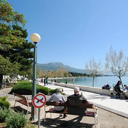 Apartment Lana Kastela