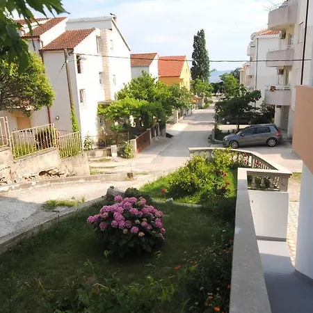 Lana Apartmán Kaštela