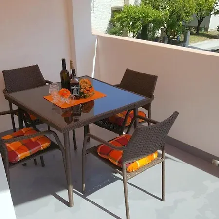 Lana Apartmán Kaštela