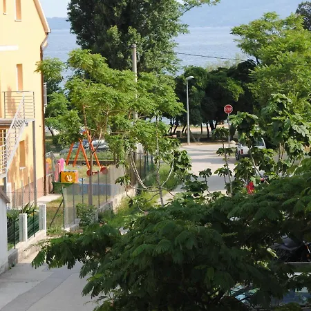 Lana Apartmán *