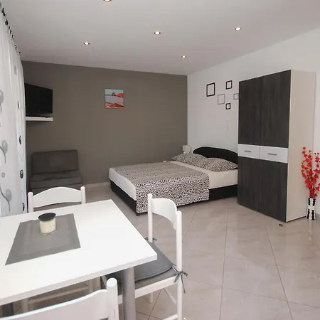 Apartmán Lana *